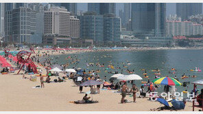 부산 10일부터 4단계 격상…해수욕장도 문 닫는다