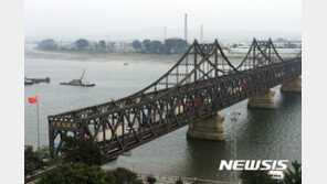 日언론 “코로나로 중단된 북중무역, 이달 말 재개 가능성”