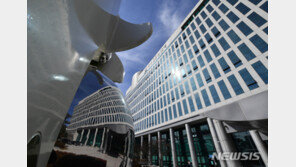 “전두환 왜 괴롭혀” 광주고검 흉기 난동 40대 영장