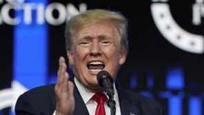 트럼프, 지지자들 “사기 당했다” 항의에 후원금 147억 원 돌려줘