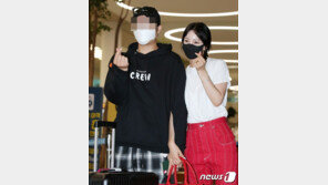 ‘열살 연하 남친과 입국’ 한예슬 “샤이한 허니, 빨리 같이 하트해”