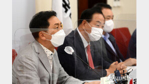 김기현 “文, 백신 확보 못해놓고 국민 가스라이팅 하나”