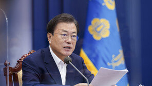 文대통령, SK바이오 3상 임상 승인에 “국산 1호 백신 기대”