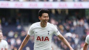 손흥민 “토트넘에 받은 사랑, 되돌려주고파…긍정적인 느낌”