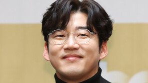 윤계상, 5세 연하 사업가와 결혼…“코로나19 여파로 혼인신고 먼저”