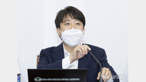 이준석 “尹, 대통령 되면 지구를 뜨겠다” 발언 논란