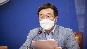 윤호중, 北에 통신 재개 촉구…“어렵게 찾아온 대화국면”