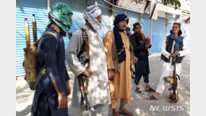 진격하는 탈레반…美관리들 “아프간, 이르면 한 달 내 붕괴”