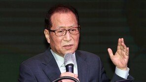 남남갈등 부추기는 與 인사들…정세현 “훈련중단” 홍현익 “참수훈련”