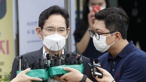 靑 “이재용 가석방, 국익 위한 선택…국민들 이해 바란다”