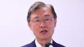 최재형 “文정권 불량규제, 재검토 할것”…홍준표 “예산 점검단 신설”