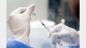 청주서 화이자 백신 5~6배 과다 투여…10명 입원 조치