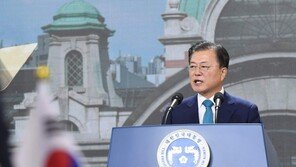 文 마지막 광복절 경축사, 새로운 대북·대일 메시지 없었다