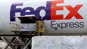 1차접종 43.6%-완료율 19.0%…미국 제공 얀센 40만회 도착