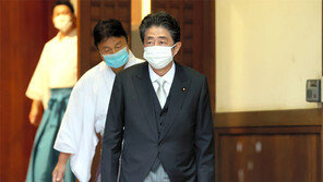 日스가, ‘가해책임-반성’ 언급 없이 아베처럼 ‘자위대 역할 확대’ 시사