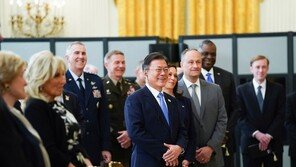 “한국에 백신 빌려주자”… 美의원들 바이든에 촉구