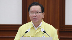 김 총리 “휴가서 일터 복귀 전 증상 관계없이 진단 검사”