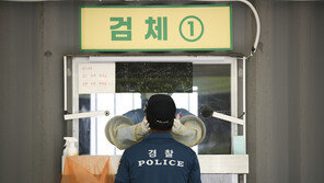 [속보]신규 확진 1373명, 요일별 최다 발생 멈춰…국내 1323명