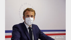 佛마크롱 “아프간인들 버리지 않겠다”…군용기 2대 파견