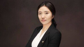 김소연 “이준석 우쭈쭈 하다 지금 사태…역사의 죄인 될 것”