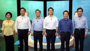 이낙연 “부자 쫓아다니며 돈 줘” vs 이재명 “상위소득자 차별하냐”