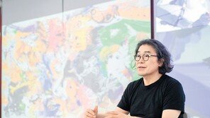 “제 작품 후원금으로 아이들의 미래 지켜주고 싶어요” 