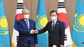 文대통령 “한·카자흐 많은 잠재력…형제 국가처럼 더 발전”