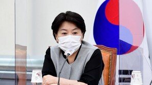 윤희숙 “모더나 호갱님 청와대, 대국민 사기극 드러났다”