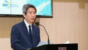 이인영 “올해 하반기, 평화 결실 만들기 위한 중요한 시점”