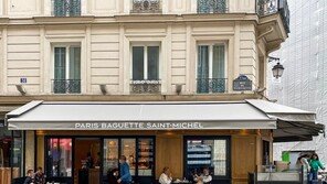 파리 대표 상권 진출한 SPC그룹 ‘파리바게뜨’… 프랑스 2호점 ‘생미셸점’ 이전 오픈