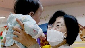 여가부 두고 ‘폐지 vs 폐지 반대’…온라인 논쟁 뜨겁다