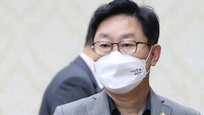박범계, ‘정진웅 징계’ 가능성 묻자…“인사조치가 합당”