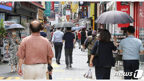 신규확진 2052명, 이틀 연속 2000명대…역대 3번째 규모