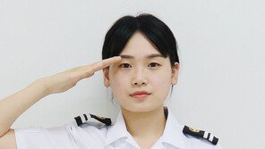 ‘천안함 용사 딸’ 우석대 김해나, 해군장교 선발