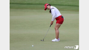 김세영, AIG 여자오픈 2R 공동 3위…박인비는 58위로 추락