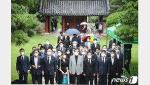 이낙연, 유관순 사당 참배…첫 경선지역 충청 표심잡기 시동