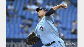 류현진, DET 카브레라 500홈런 도전 저지…내야 땅볼·병살타