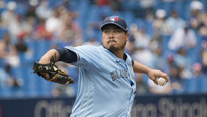 날카로웠던 체인지업·병살타 3개 유도…에이스 위용 뽐낸 류현진