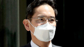 이재용 복귀 열흘…공식행보 자제속 ‘반도체·배터리·백신’ 다듬질