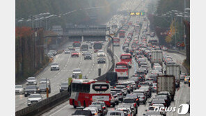 일요일 고속도로 ‘다소 혼잡’…강원→수도권 진입구간 정체
