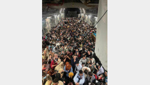 “美, 아프간 피란민 수용지로 주한미군 기지도 검토”…WSJ 보도