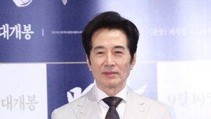 백윤식, 판타지오와 전속계약…차은우·옹성우와 한솥밥