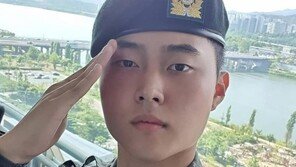 조혜련, 군대 간 아들과 첫 휴가로 재회 “더 늠른하고 잘 생겨져” 