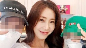 송윤아, 49세 맞나…여전히 눈부신 여신 미모 