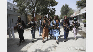 “청바지 입었다고 태형”…탈레반 ‘공포정치’ 악화일로