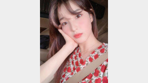 ‘애셋맘’ 율희, 현역 아이돌 부럽지 않은 상큼 비주얼