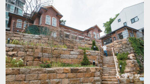 딜쿠샤 출입계단 복원