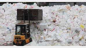 배달음식 급증에… 스티로폼 쓰레기 ‘산더미’