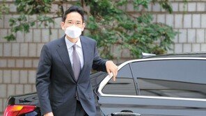 [사설]삼성 240조 원 투자·4만 명 고용, 경제난 극복 디딤돌 되길