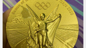 “문지르니 금메달이 벗겨져요” 도쿄올림픽 中선수 공개